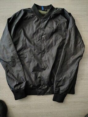 H&M Divided Black Bomber Jacket Size L